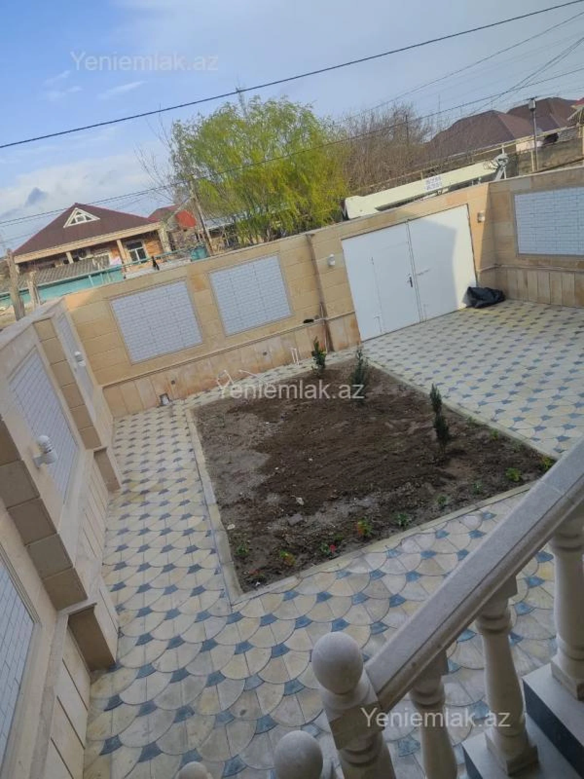 Satılır 4 otaqlı həyət evi 190 m²