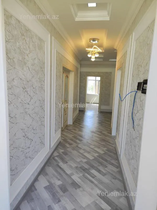 Satılır 4 otaqlı həyət evi 190 m²