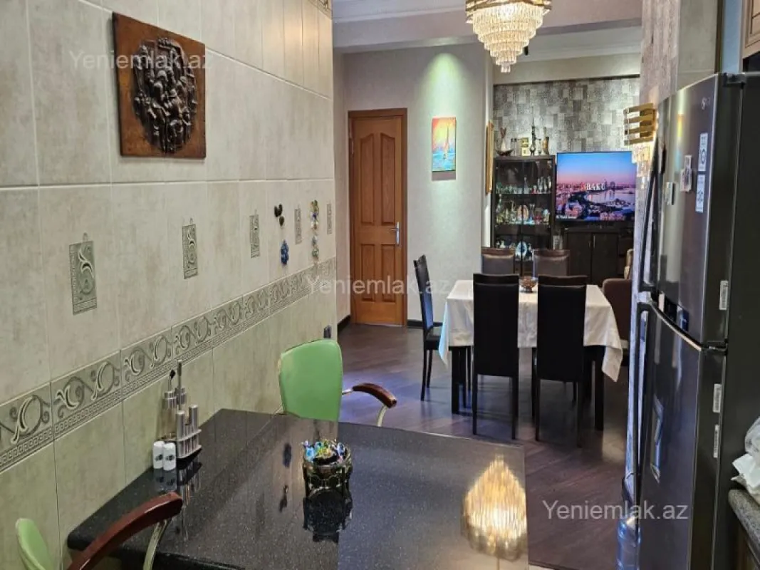 Satılır 3 otaqlı yeni tikili 105 m²
