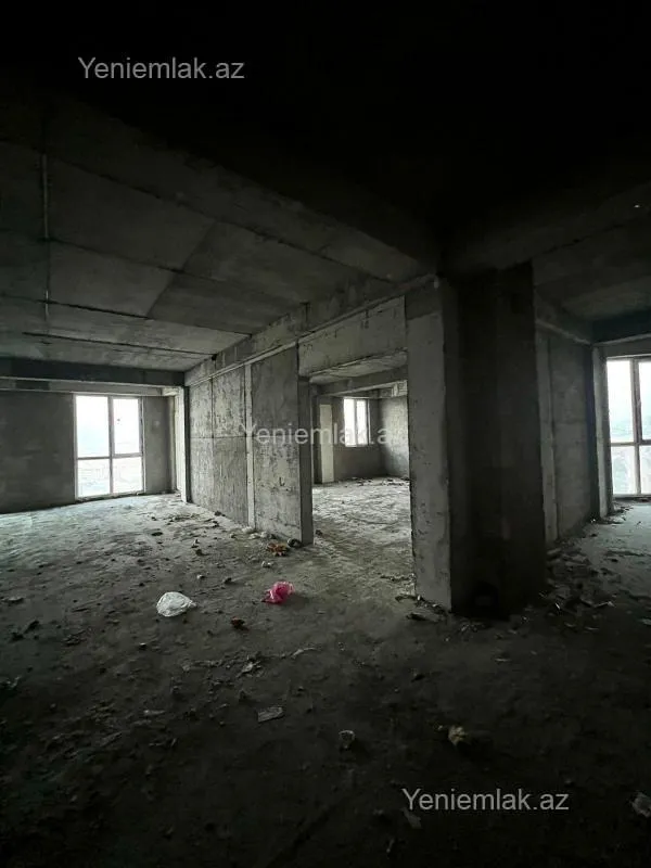 Satılır 4 otaqlı yeni tikili 190 m²