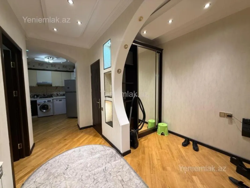 Satılır 3 otaqlı yeni tikili 94 m²