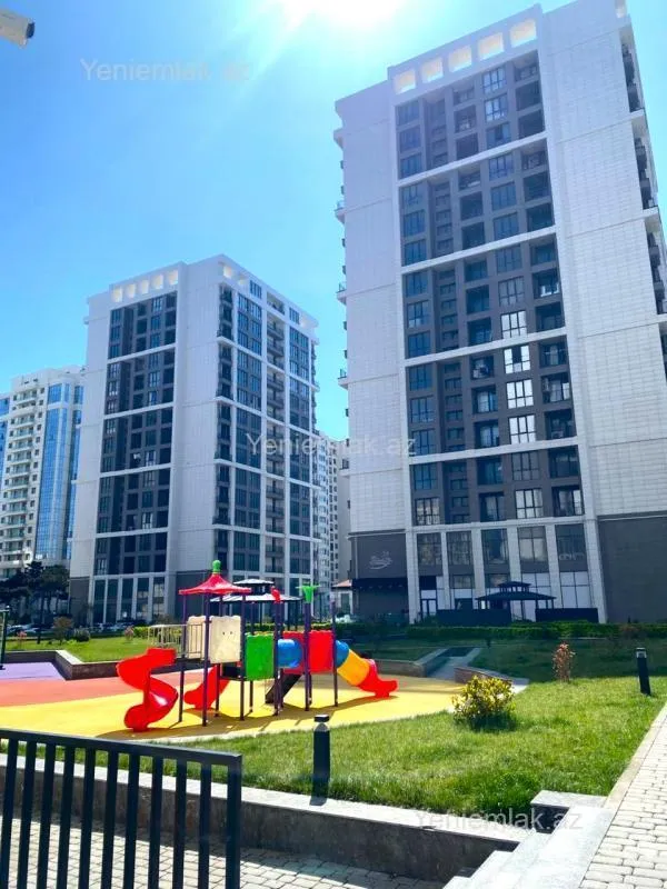 Satılır 2 otaqlı yeni tikili 72 m²