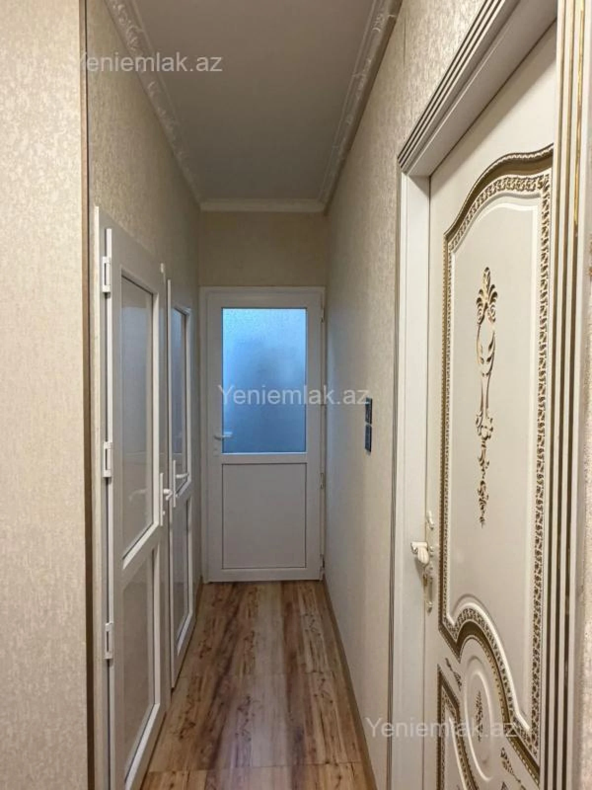 Satılır 2 otaqlı köhnə tikili 60 m²