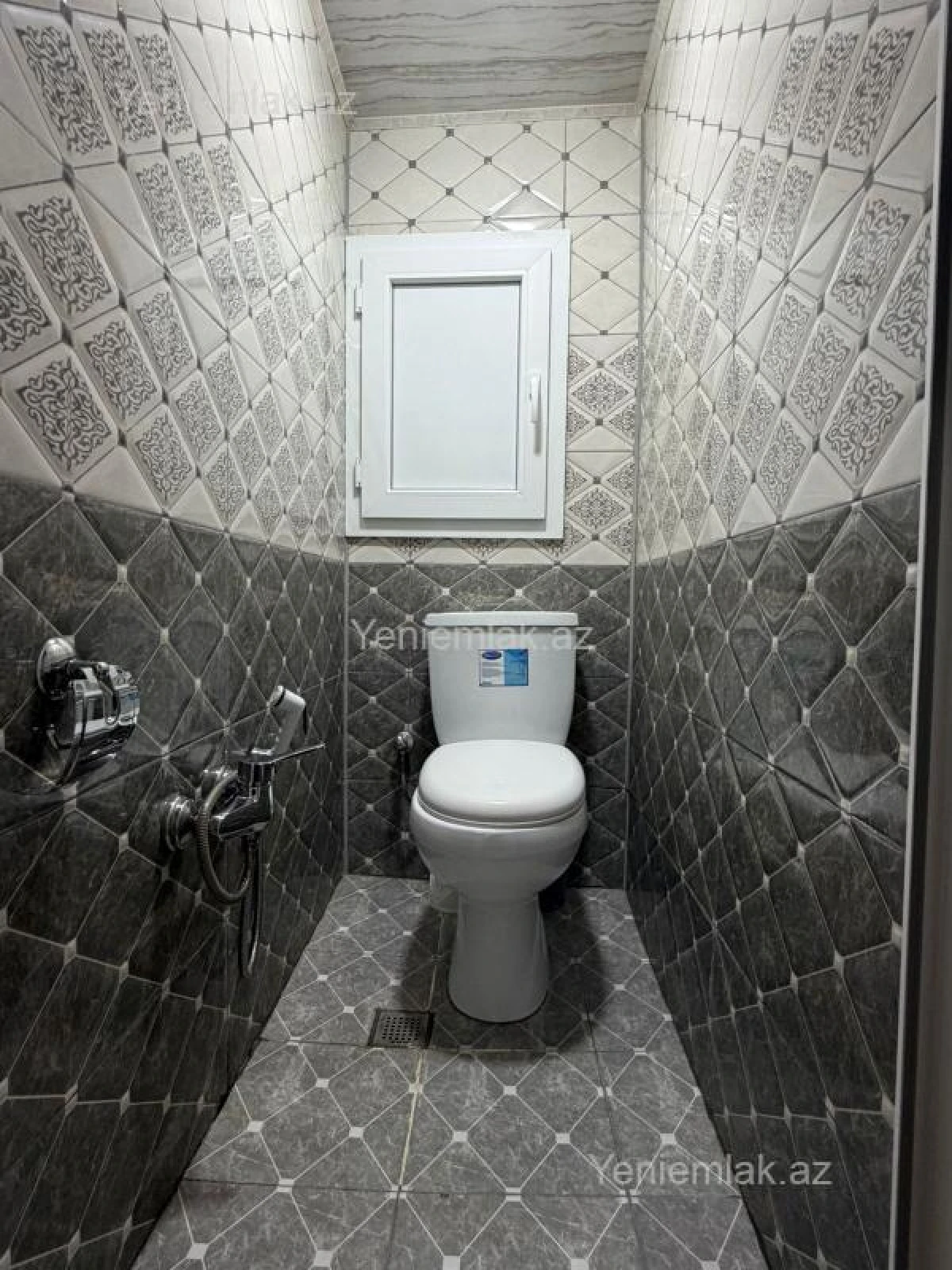 Satılır 2 otaqlı köhnə tikili 60 m²