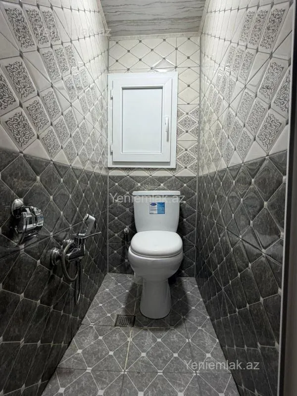 Satılır 2 otaqlı köhnə tikili 60 m²