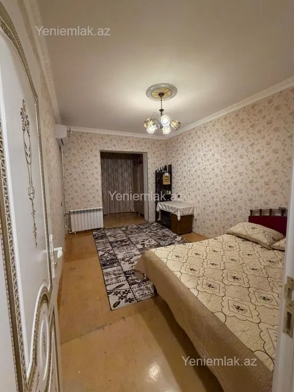 Satılır 2 otaqlı köhnə tikili 60 m²