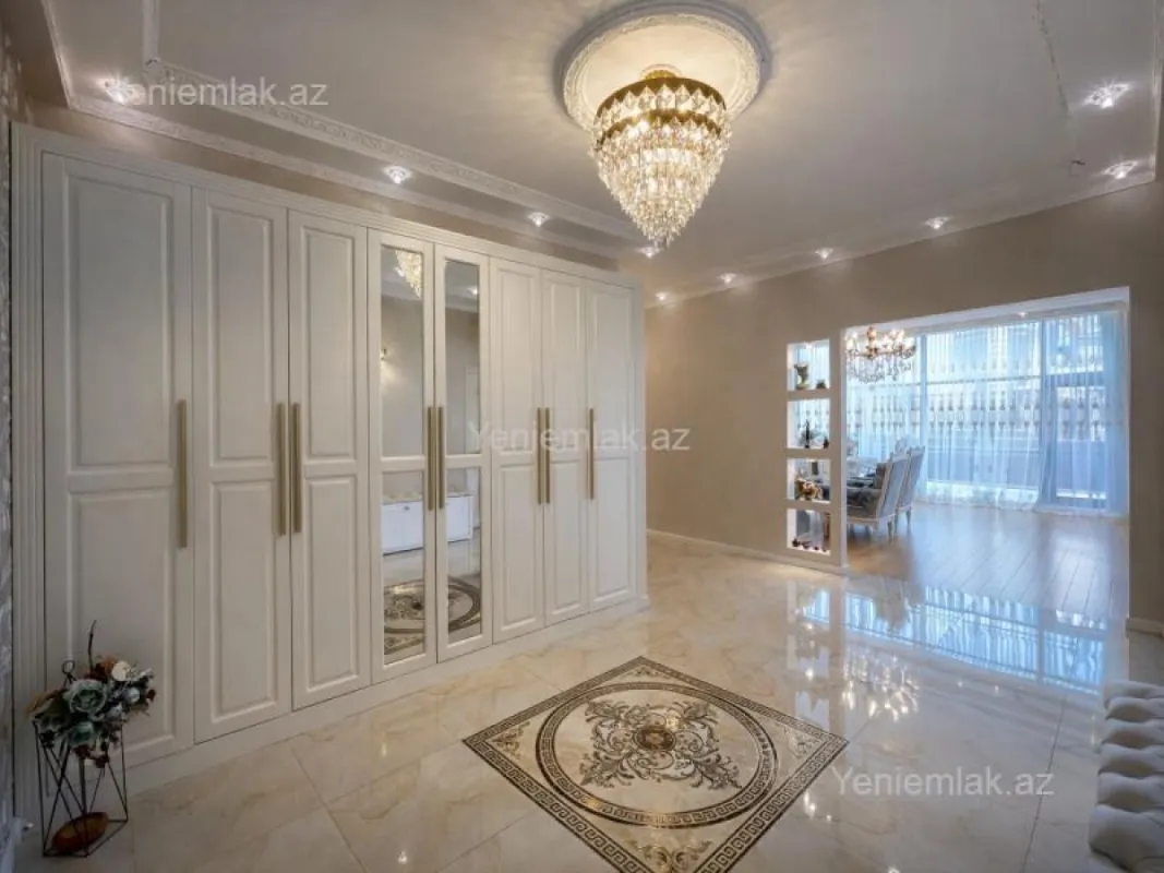 Satılır 3 otaqlı yeni tikili 185 m²