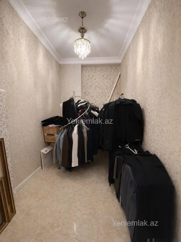 Satılır 3 otaqlı yeni tikili 185 m²