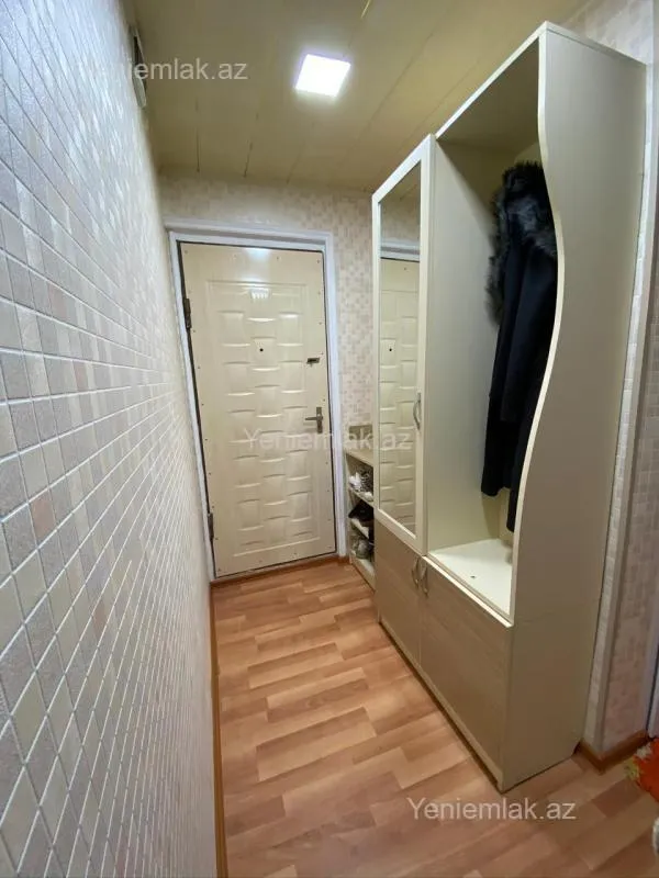 Satılır 3 otaqlı köhnə tikili 50 m²