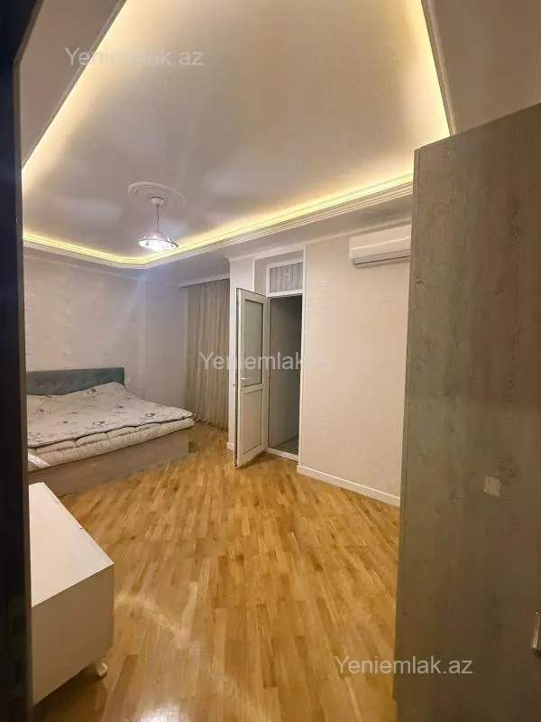 Satılır 4 otaqlı yeni tikili 170 m²