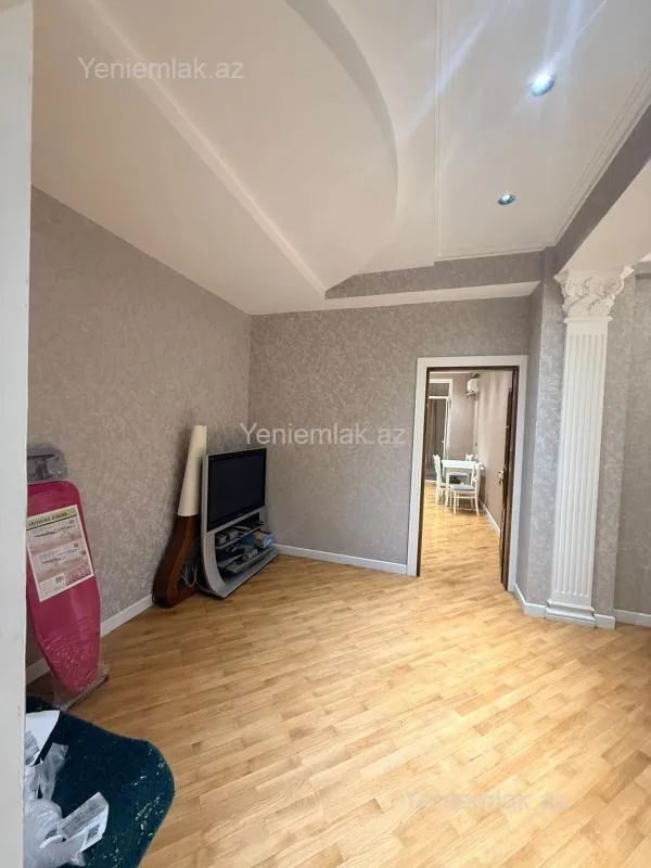 Satılır 4 otaqlı yeni tikili 170 m²