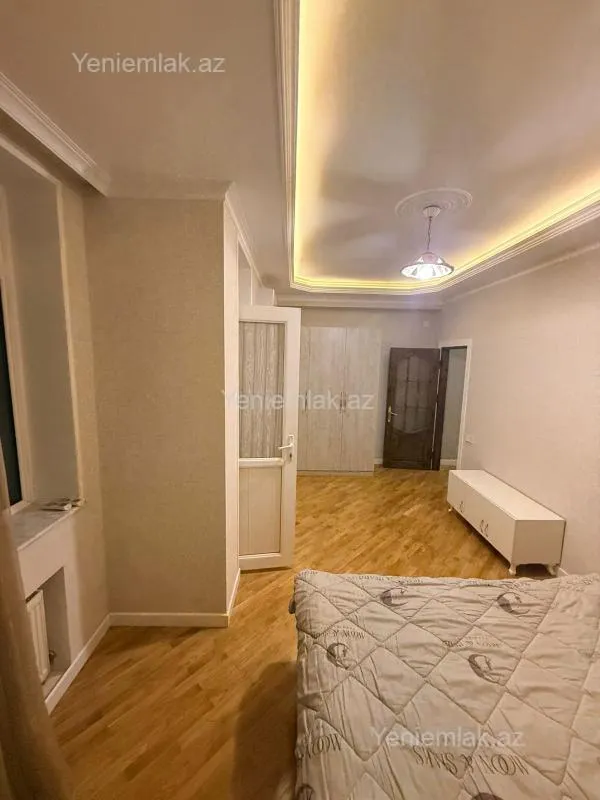 Satılır 4 otaqlı yeni tikili 170 m²