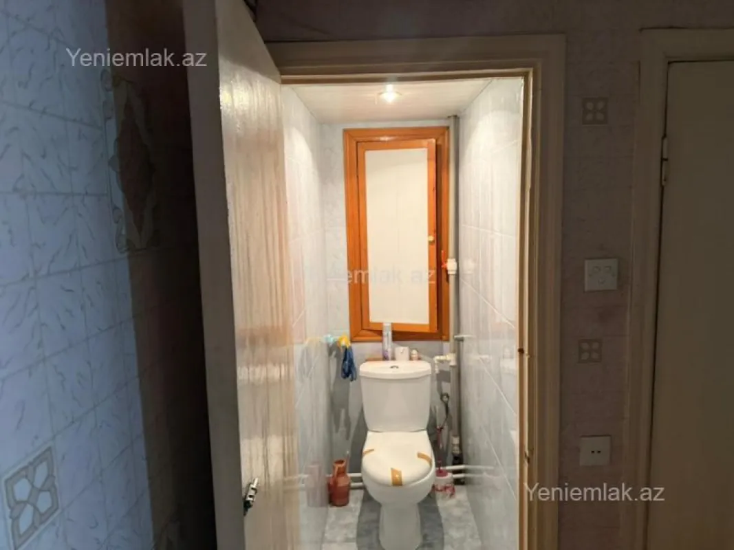 Satılır 3 otaqlı köhnə tikili 80 m²