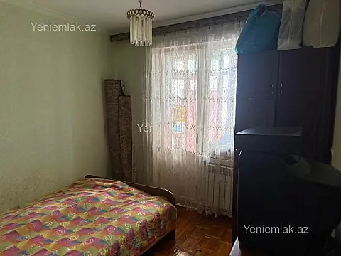 Satılır 3 otaqlı köhnə tikili 80 m²
