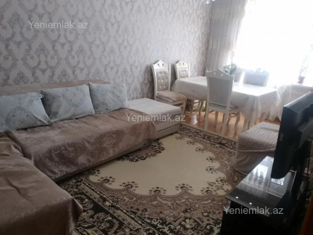 Satılır 3 otaqlı köhnə tikili 85 m²