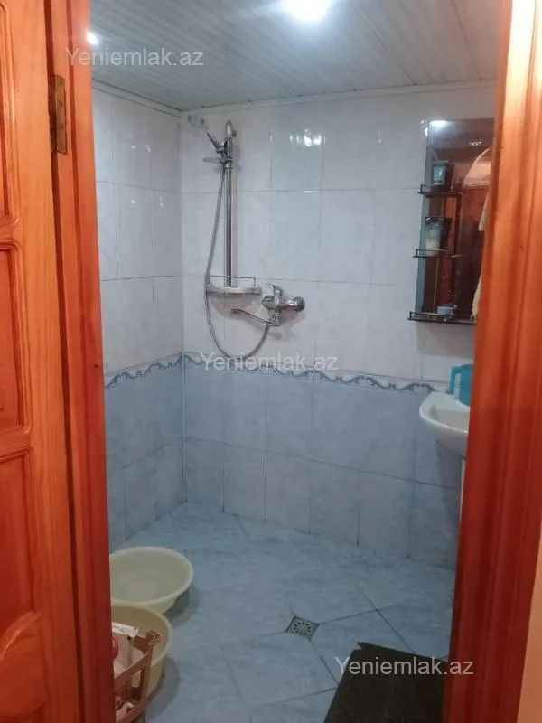 Satılır 3 otaqlı köhnə tikili 85 m²