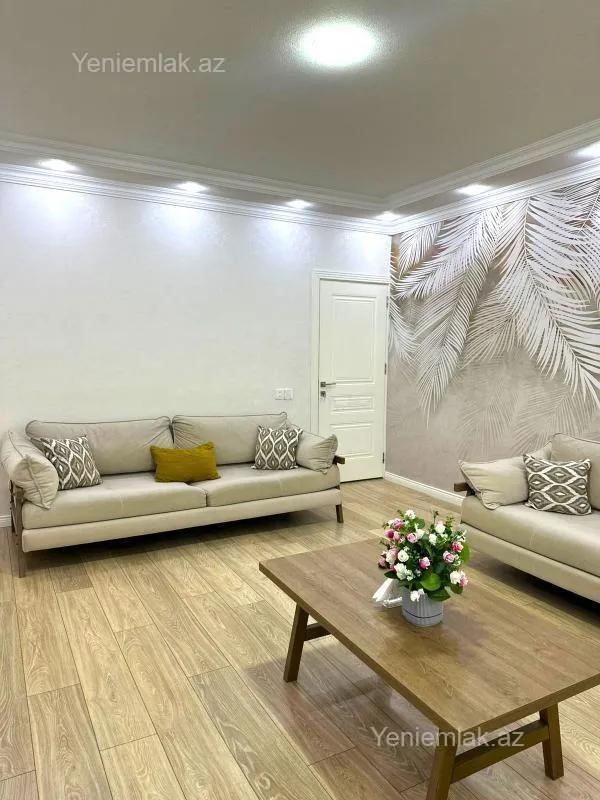 Satılır 2 otaqlı yeni tikili 70 m²