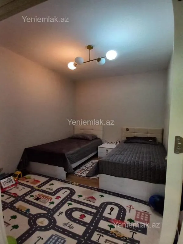 Satılır 4 otaqlı yeni tikili 130 m²