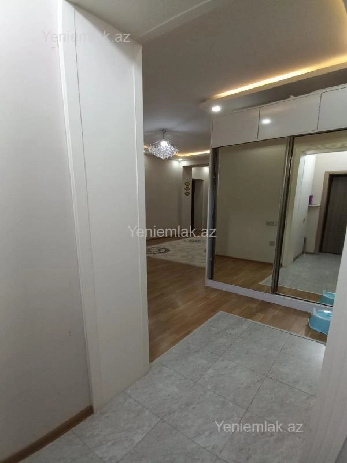 Satılır 4 otaqlı yeni tikili 130 m²