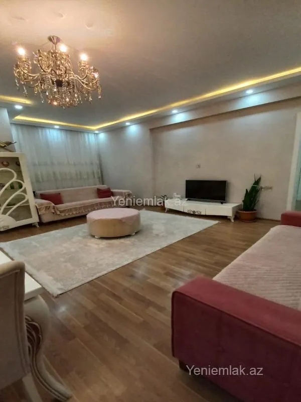 Satılır 4 otaqlı yeni tikili 130 m²