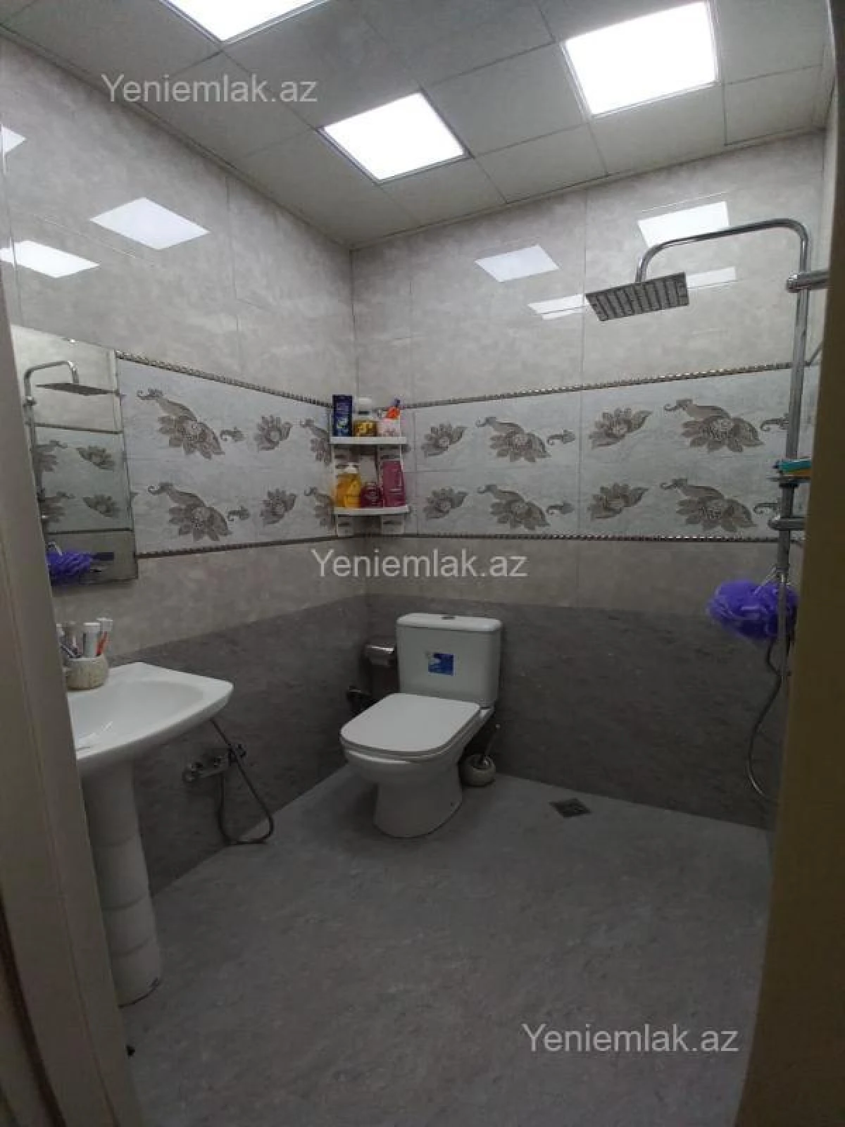 Satılır 4 otaqlı yeni tikili 130 m²