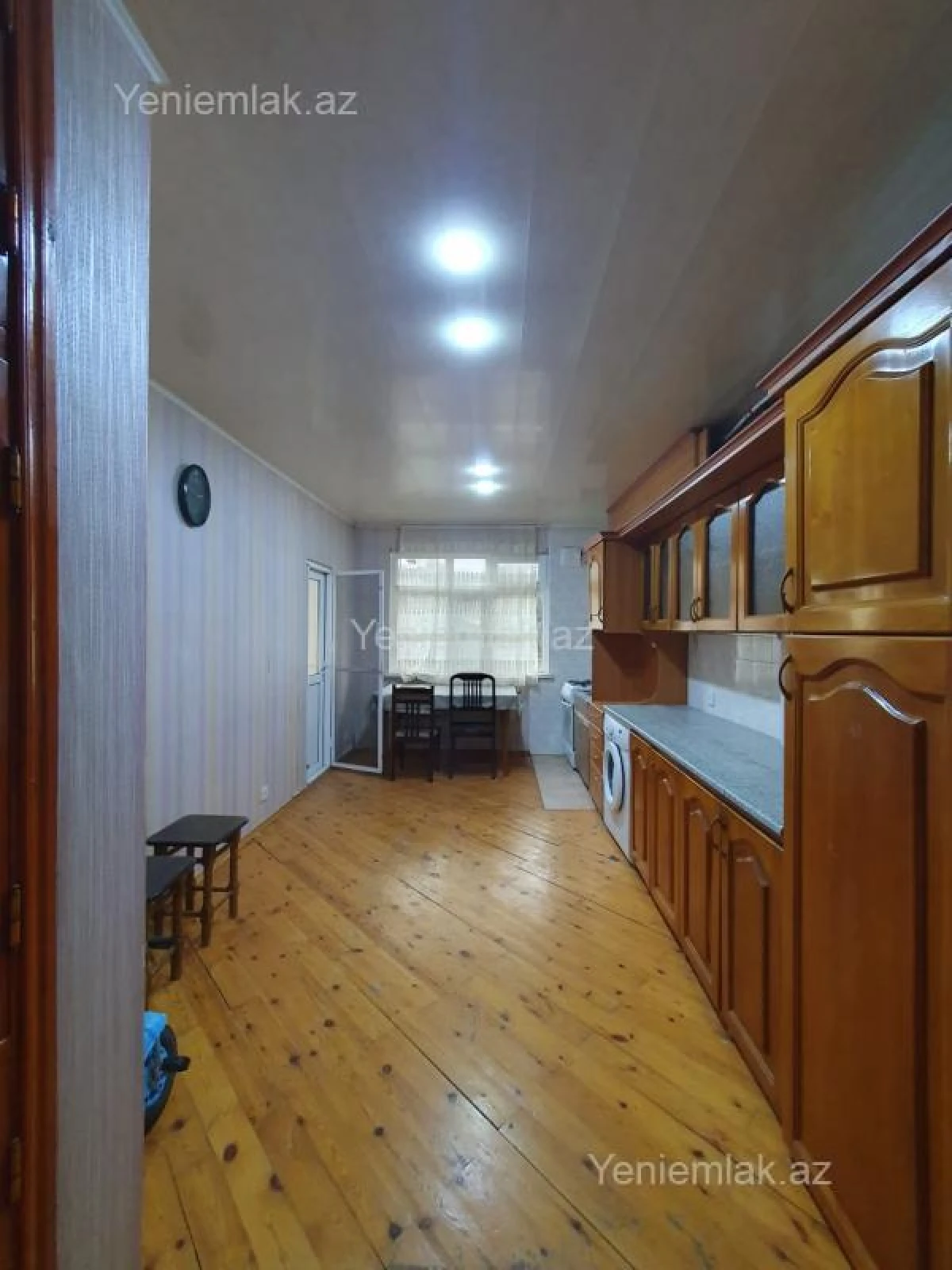 Satılır 5 otaqlı köhnə tikili 120 m²
