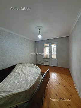 Satılır 5 otaqlı köhnə tikili 120 m²