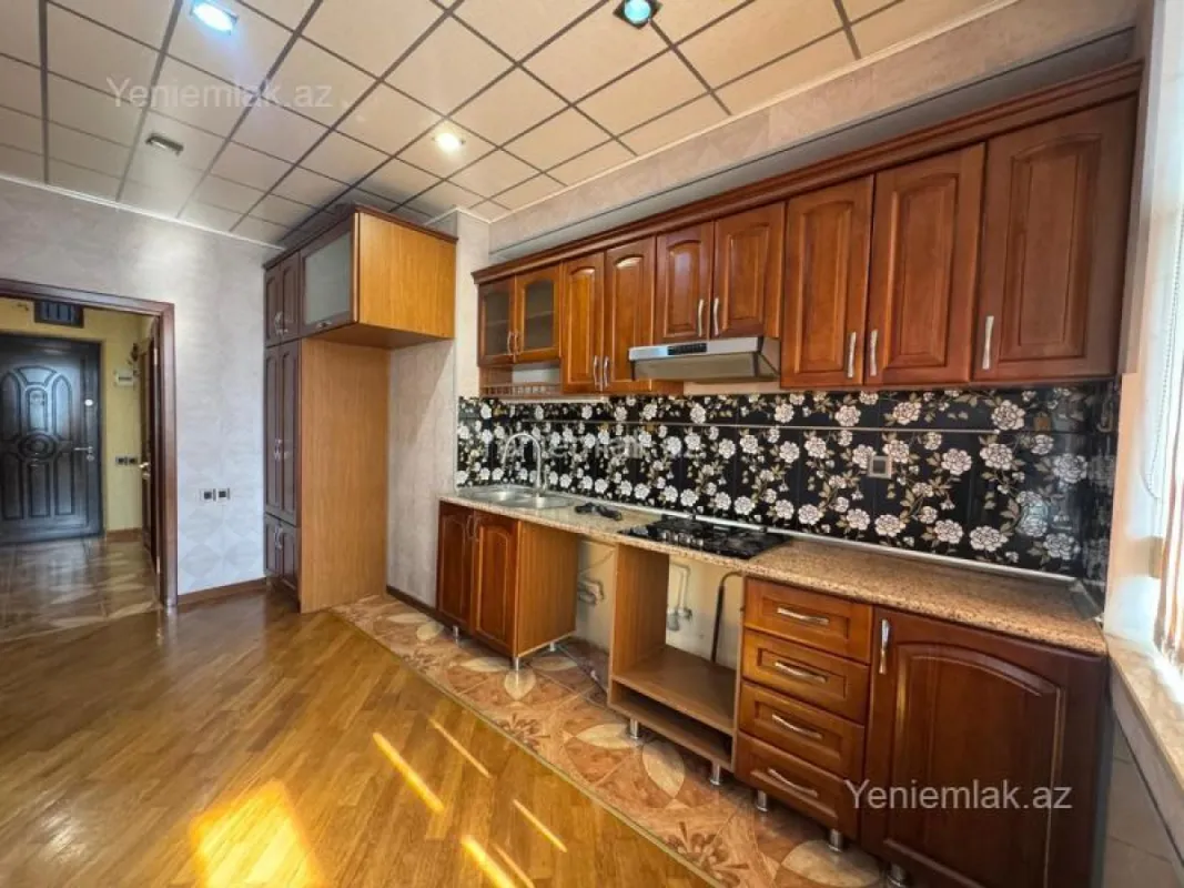 Satılır 2 otaqlı yeni tikili 55 m²