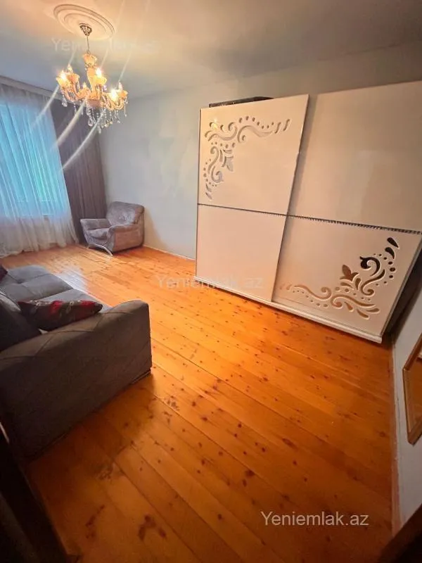 Satılır 3 otaqlı yeni tikili 85 m²