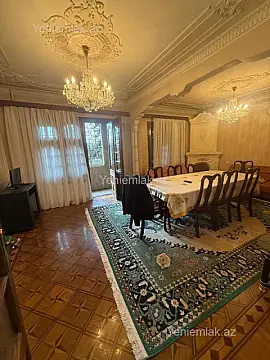 Satılır 4 otaqlı köhnə tikili 120 m² — Bakı, Binəqədi 4 otaq 120.00 m²