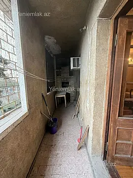 Satılır 4 otaqlı köhnə tikili 120 m²
