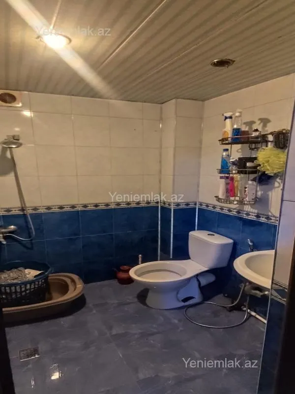 Satılır 2 otaqlı köhnə tikili 55 m²