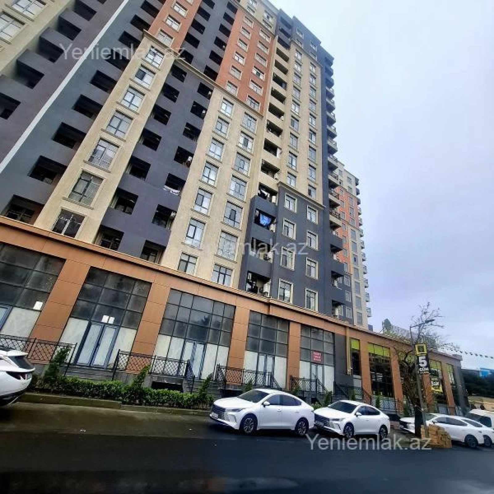 Satılır 3 otaqlı yeni tikili 126 m²
