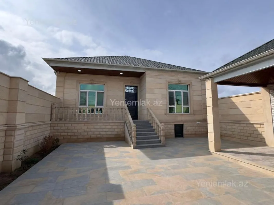 Satılır 4 otaqlı həyət evi 130 m²