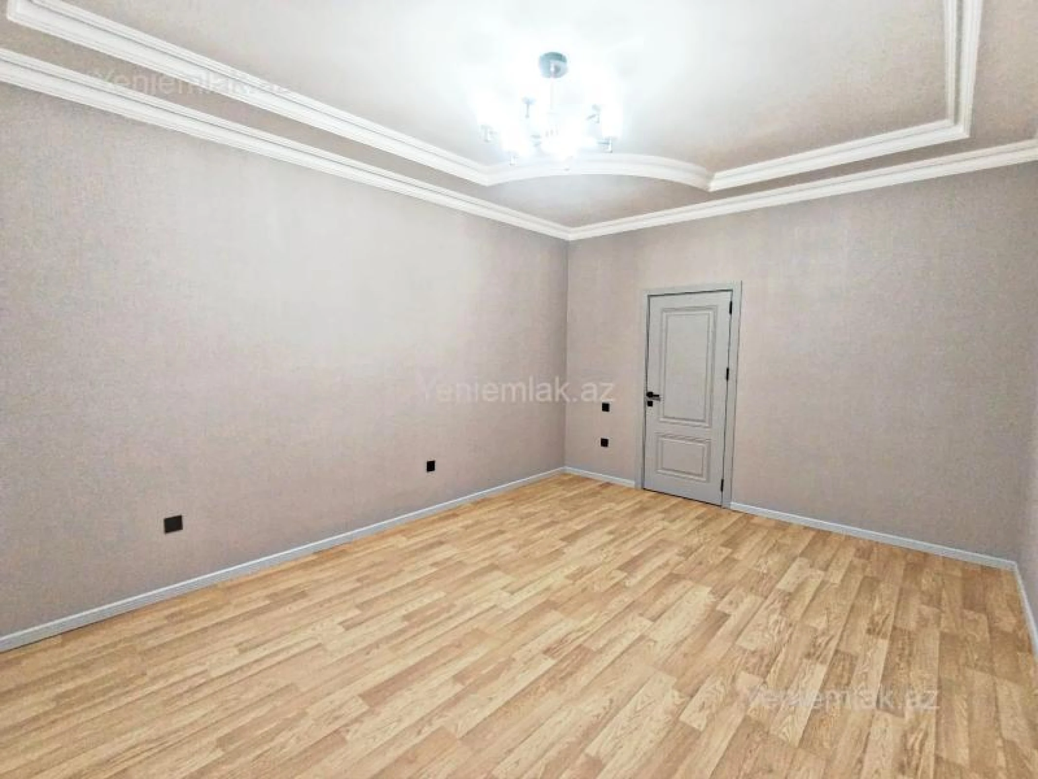 Satılır 2 otaqlı yeni tikili 100 m²