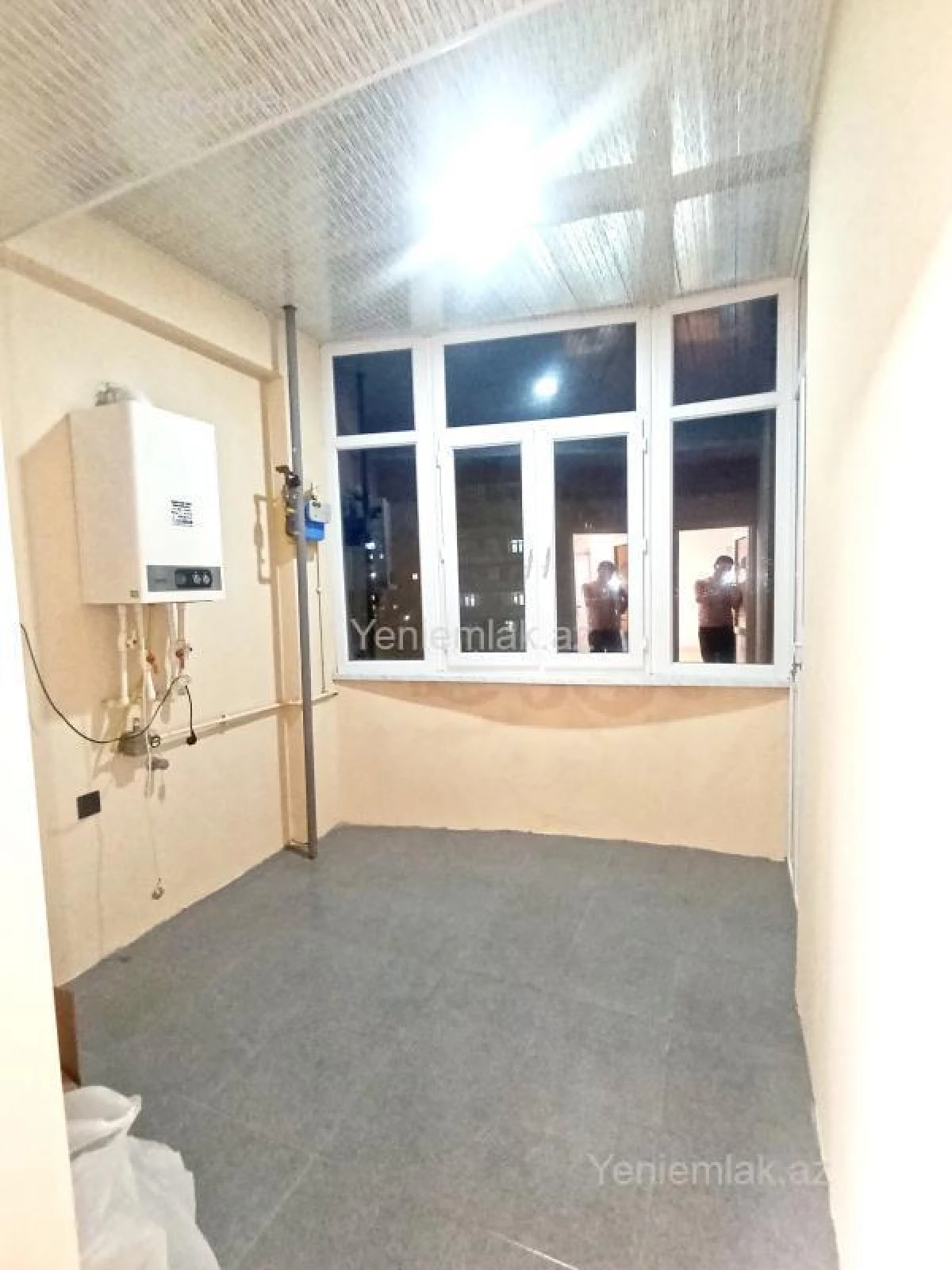 Satılır 2 otaqlı yeni tikili 100 m²