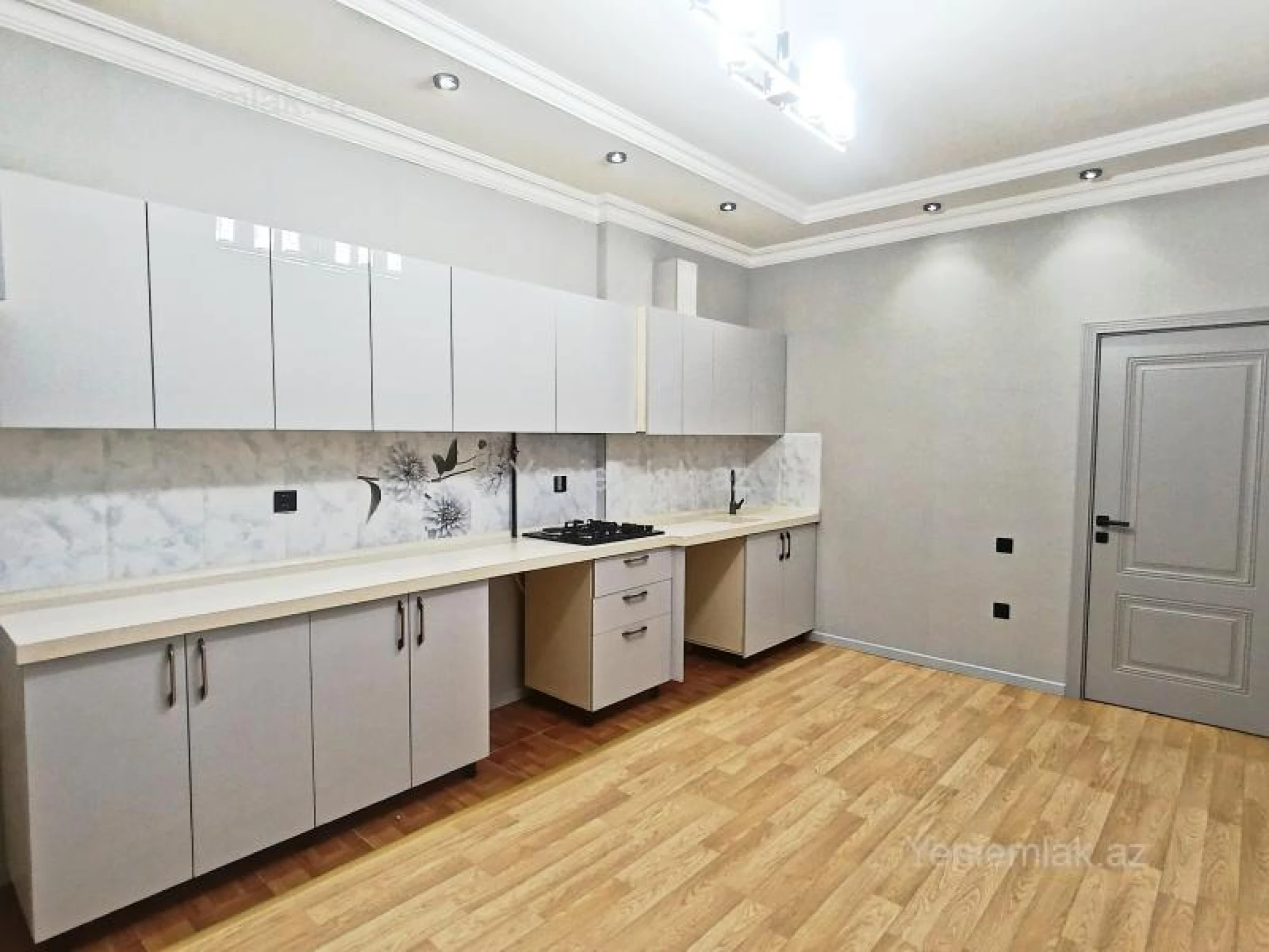 Satılır 2 otaqlı yeni tikili 100 m²