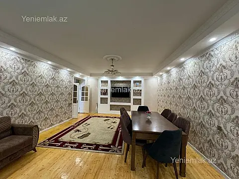 Satılır 7 otaqlı həyət evi 240 m²