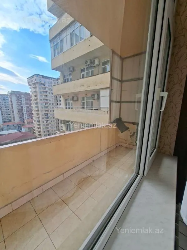 Satılır 2 otaqlı yeni tikili 70 m²