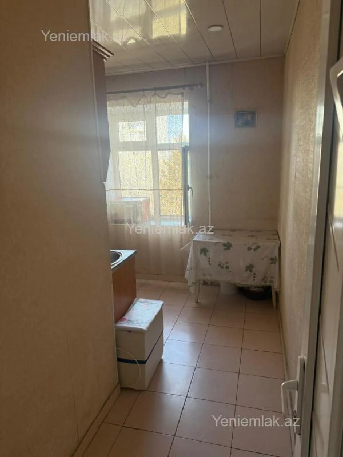 Satılır 2 otaqlı köhnə tikili 55 m²