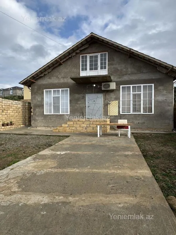 Satılır 5 otaqlı həyət evi 150 m²