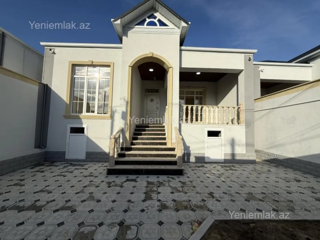 Satılır 3 otaqlı həyət evi 100 m²