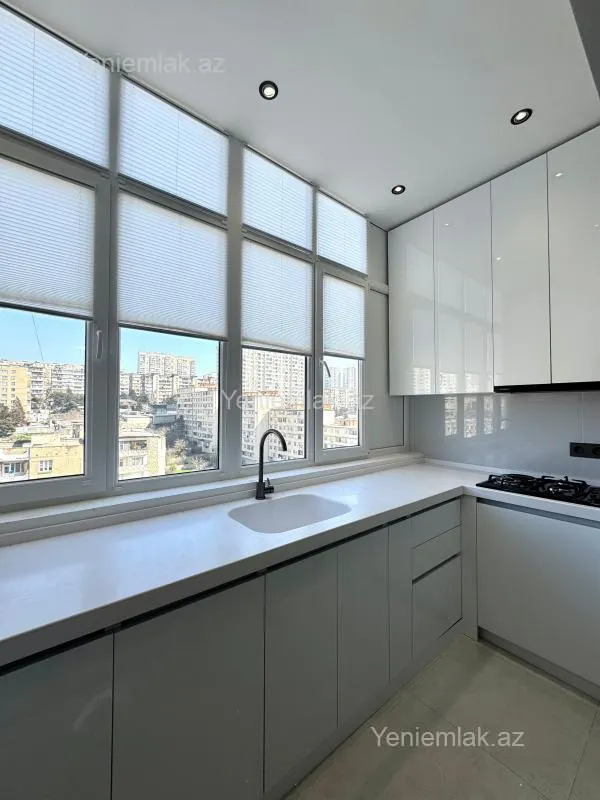 Satılır 2 otaqlı yeni tikili 60 m²