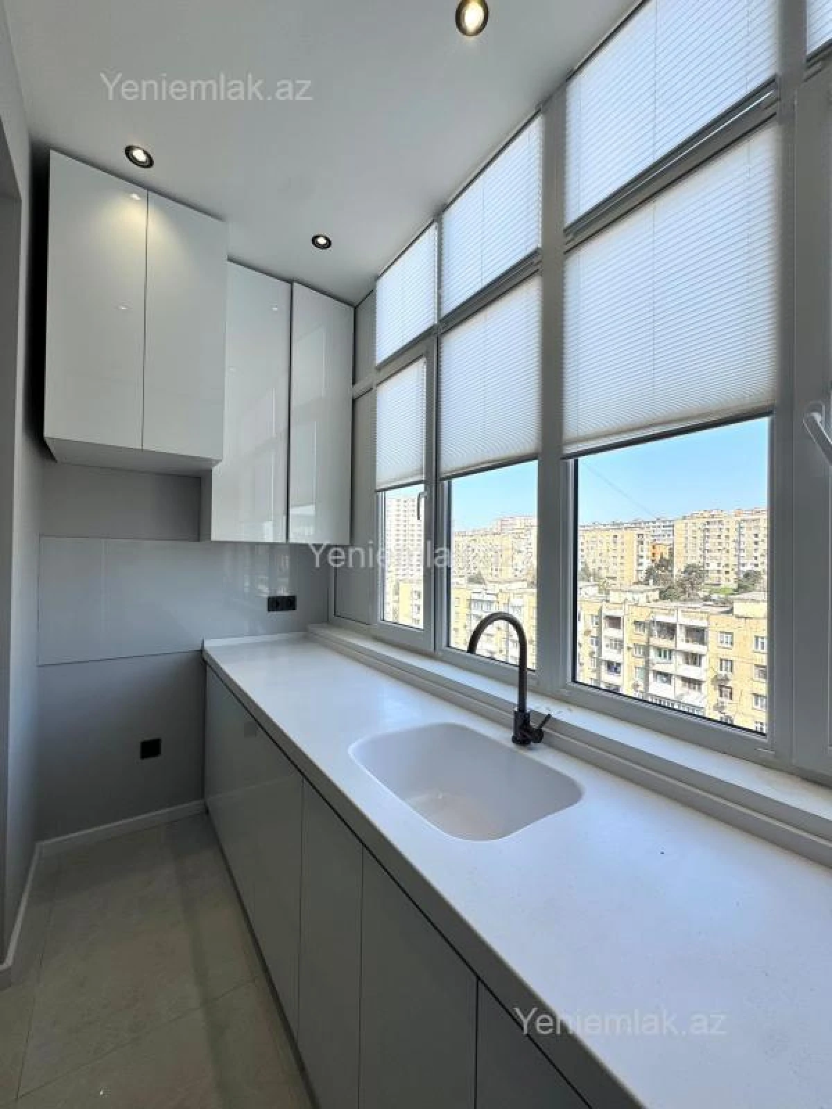 Satılır 2 otaqlı yeni tikili 60 m²