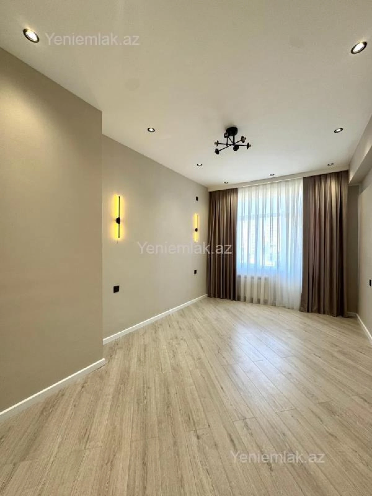 Satılır 2 otaqlı yeni tikili 60 m²
