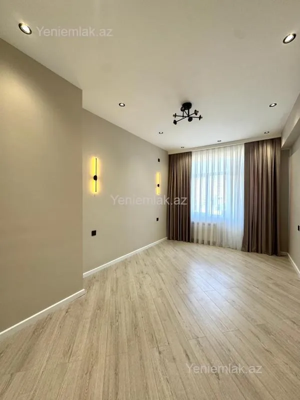 Satılır 2 otaqlı yeni tikili 60 m²