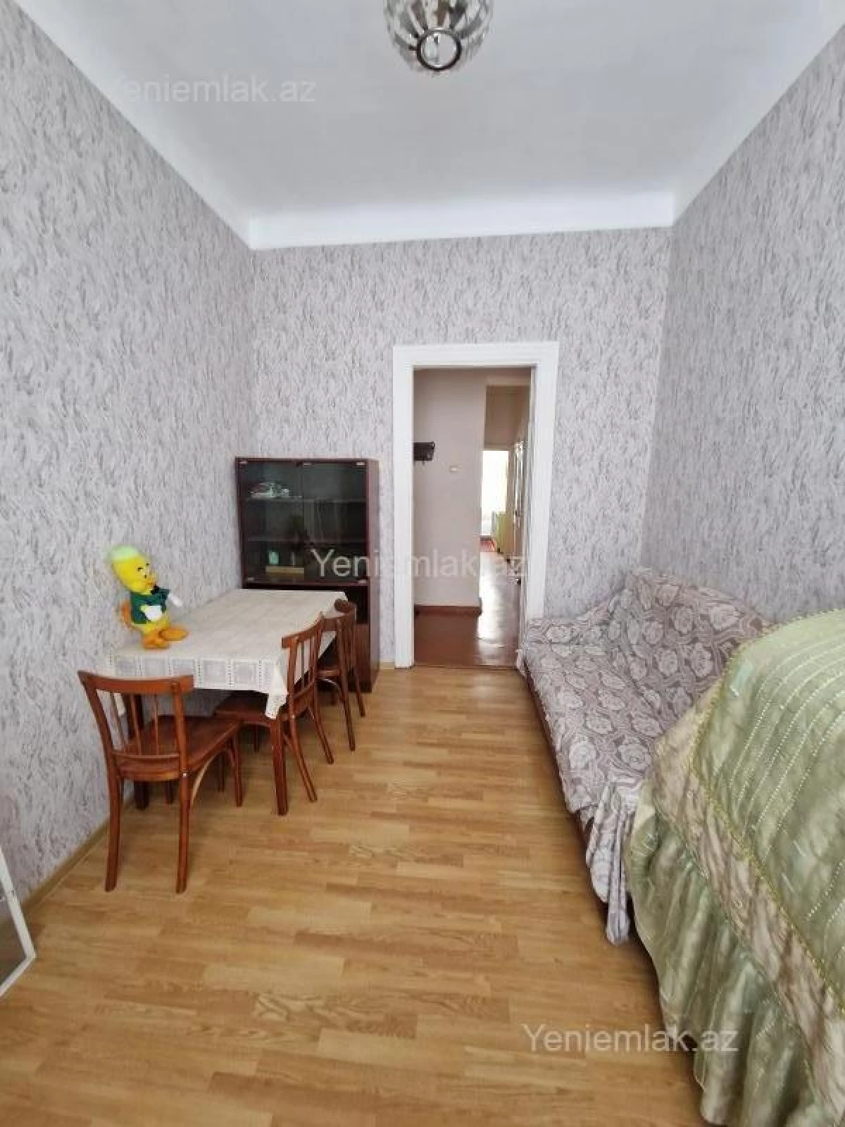 Satılır 3 otaqlı köhnə tikili 80 m²
