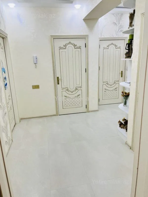 Satılır 2 otaqlı yeni tikili 110 m²