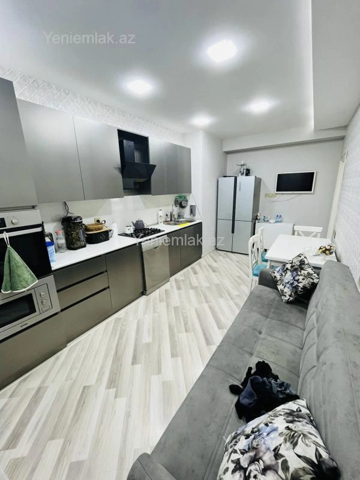 Satılır 2 otaqlı yeni tikili 110 m²