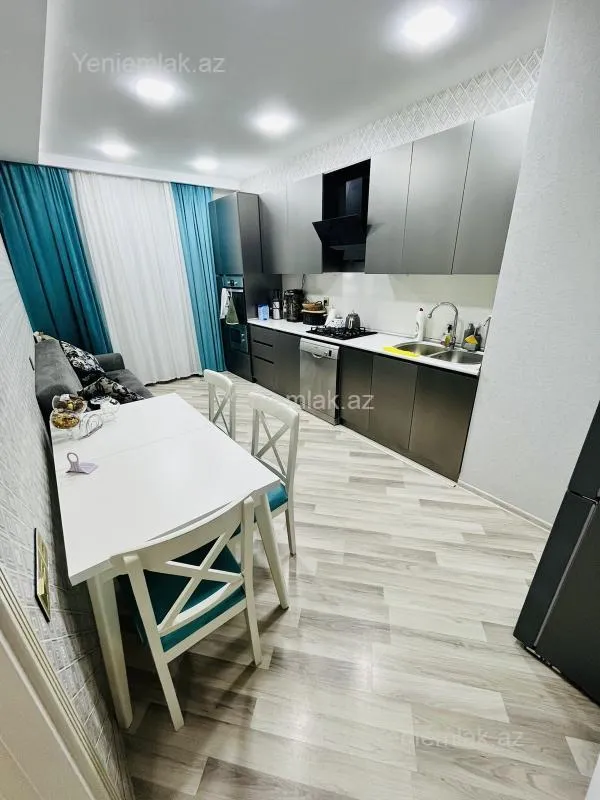 Satılır 2 otaqlı yeni tikili 110 m²